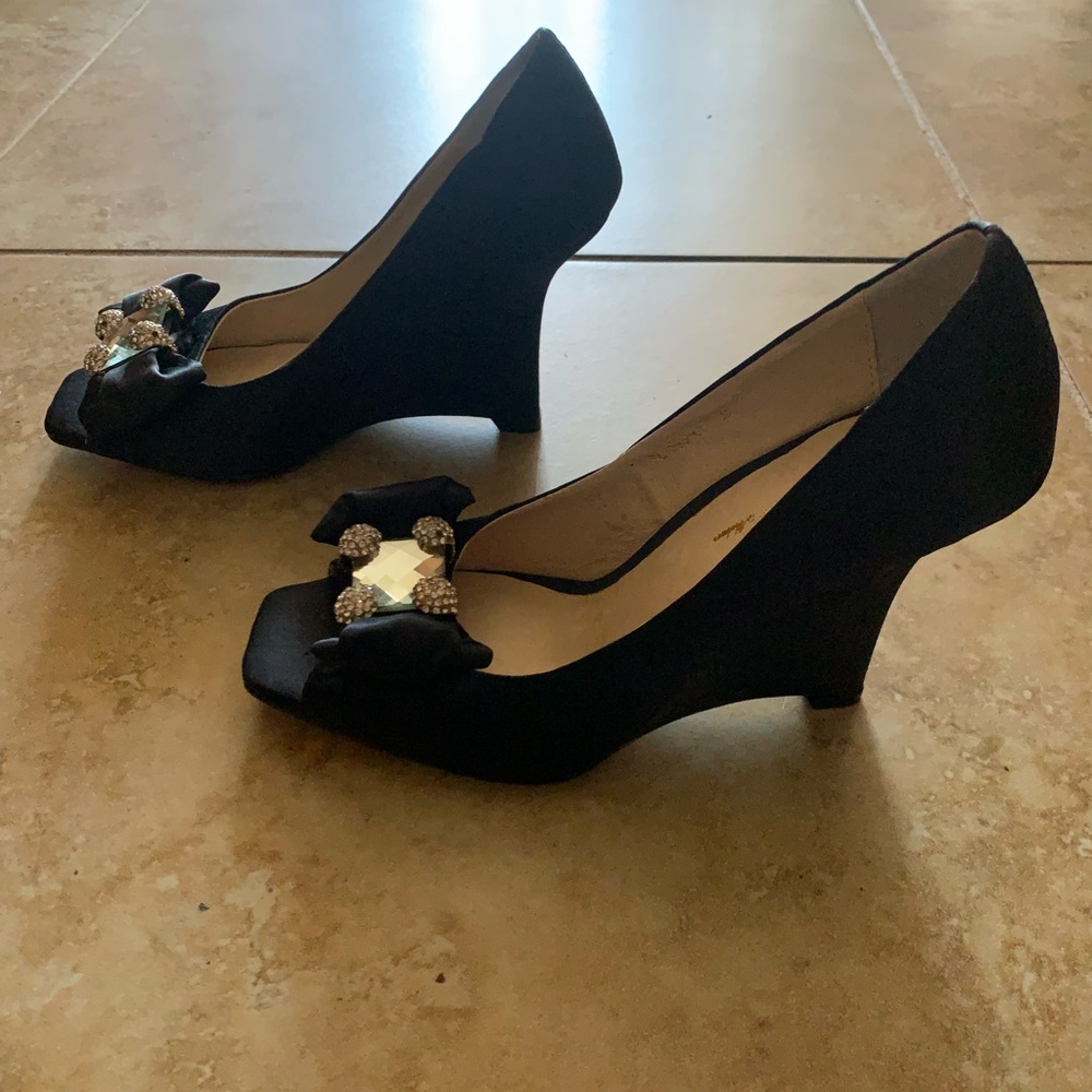 Italian Black Pumps